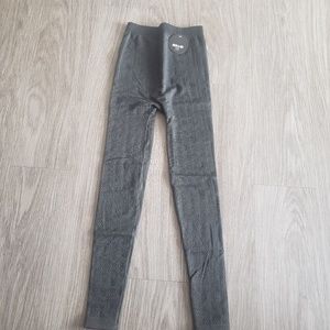 NWT JOLIE & JOY GREY LEGGINGS